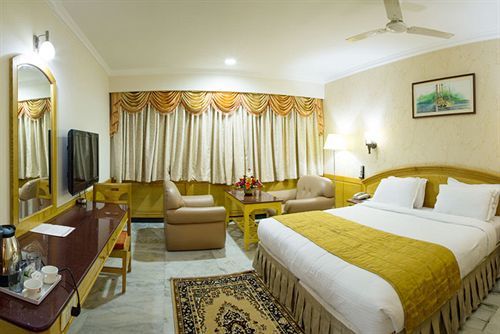 Ramyas Hotels Tiruchirappalli Exterior foto